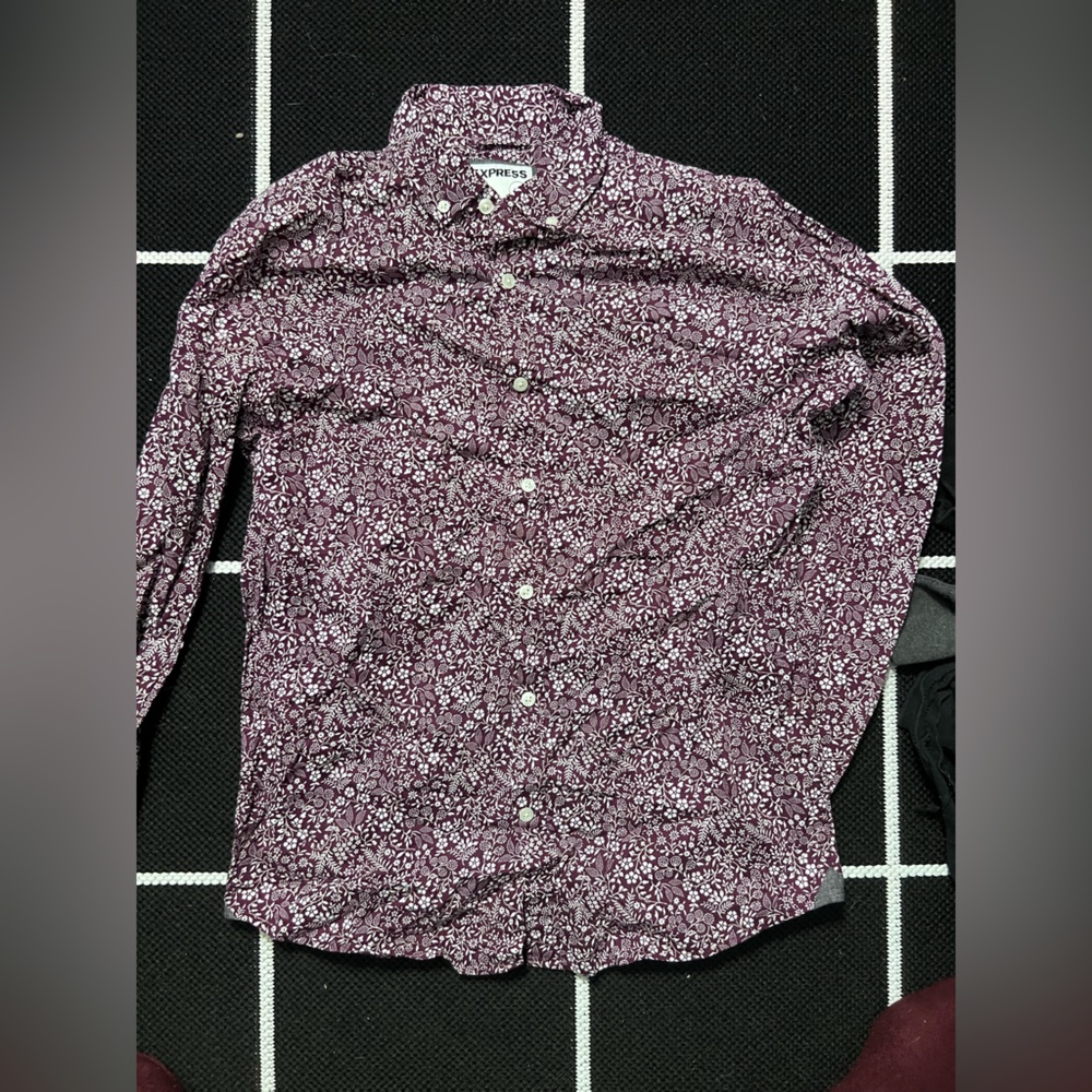 Express Red Patterned Long Sleeve Button Down Shirt